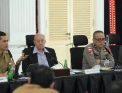 Pemerintah Aceh Jelaskan Pergub JKA di Hadapan Wali Nanggroe