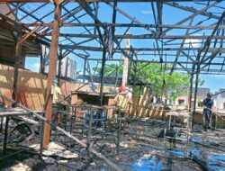 Diduga Berasal dari Dapur, Warung Kopi di Cadek Terbakar