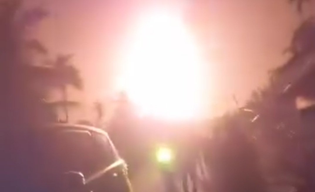 Pipa Gas Terbakar