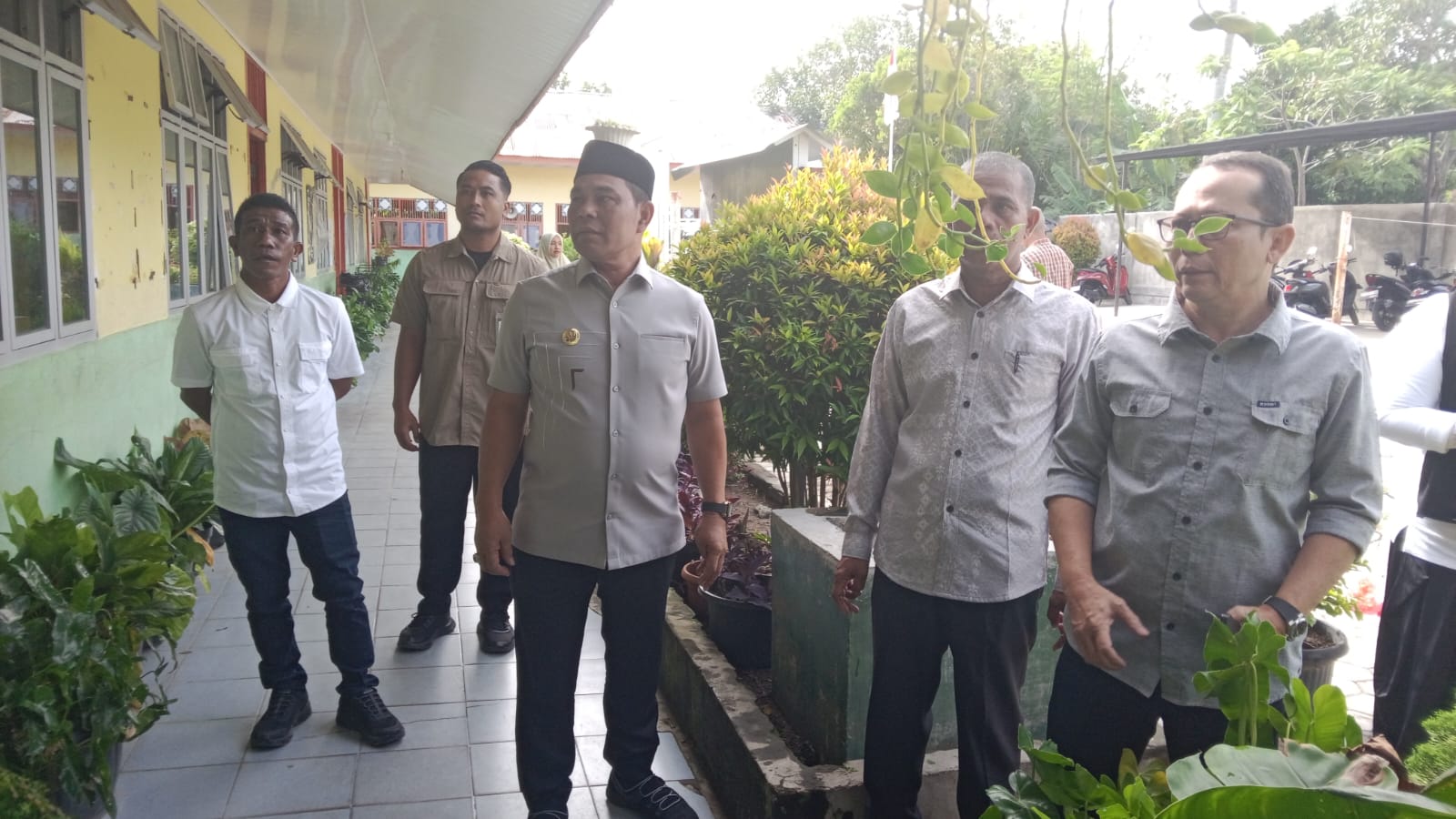 Pemkab Aceh Besar Pastikan Perbaikan SDN Lamlhom Tepat Sasaran