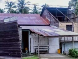 Angin Kencang Hantam Rumah Warga Alue Pisang, Atap Terlepas