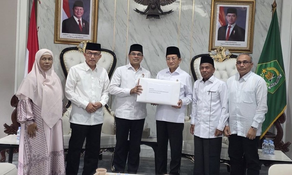 Berkas Empat Bakal Calon Rektor UIN Ar-Raniry Diserahkan ke Menteri Agama