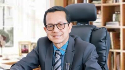 Prof Nyak Amir