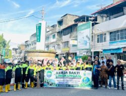 Laskar Hijau DLH Abdya Bersihkan Blangpidie Peringati Hari Lingkungan Hidup