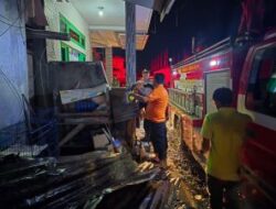 Api Lalap Rumah Warga di Gampong Gampa Aceh Barat