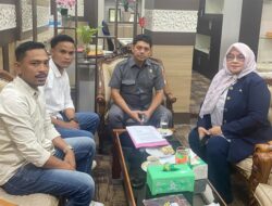 Warga Beutong Serahkan Petisi Tolak Tambang ke DPRA