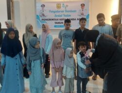 Illiza Serahkan Bantuan Perlengkapan Sekolah untuk 28 Anak Yatim di Kuta Alam