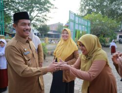 Wabup Aceh Besar Dorong Sekolah Ramah Anak Saat Tinjau MPLS SDN Blang Bintang