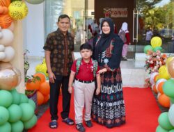 Momentum Masuk Sekolah, Fadhlullah Antar Putra dan Dukung GAMAS