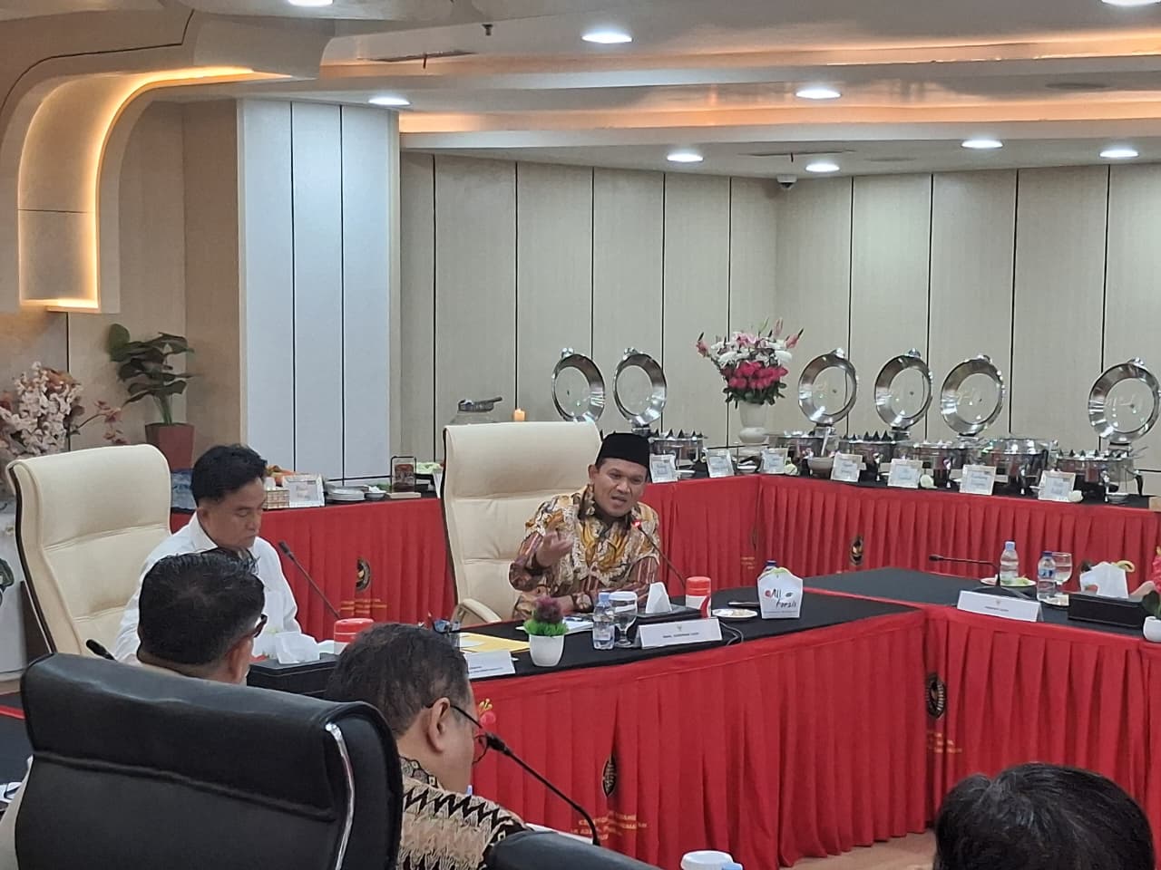 Pemerintah Aceh dan Menko Kumham Imipas Bahas Solusi Hukum Blangpadang