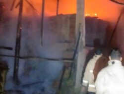 Dapur Bata di Kajhu Terbakar