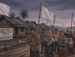 Kecewa Bantuan Lamban, Korban Banjir Aceh Timur Kibarkan Bendera Putih