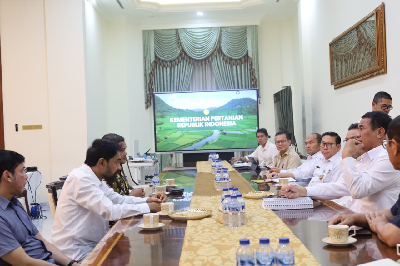 Mualem Temui Mentan, Pemulihan Lahan Pertanian Aceh Jadi Prioritas