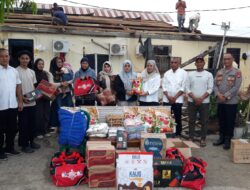 Korban Angin Kencang di Lamteumen Barat Terima Bantuan Masa Panik