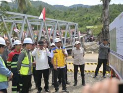 Didampingi Wagub Aceh, Wapres Cek Penanganan Jembatan Lumut dan Kendawi