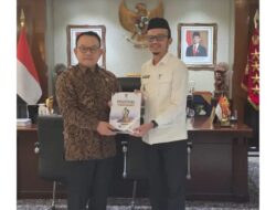 Temui Kepala Staf Kepresidenan, HRB Minta Dukungan Program Daerah