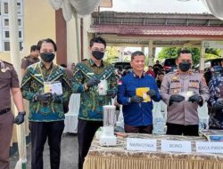 Kejari Aceh Barat Daya Musnahkan Barang Bukti 15 Perkara Pidana
