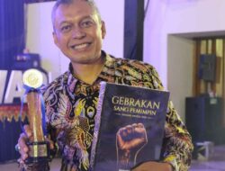 Ubah Lumpur Sawah Pascabencana Jadi Batu Bata, Azanuddin Raih Serambi Awards