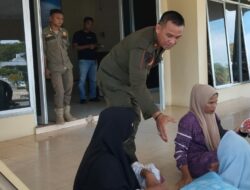 Puluhan Emak-emak Tagih Janji Bupati Soal Penyaluran Jadup