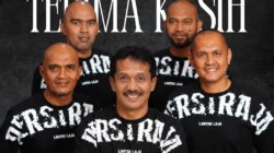 Pelatih Dipecat