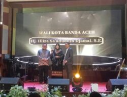 SMSI Aceh Award 2026, Illiza Dinobatkan sebagai Wali Kota Inovatif
