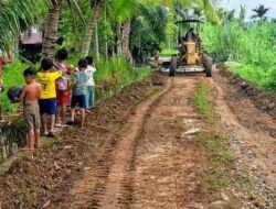 Setelah 20 Tahun, Jalan Lingkar Jeumpa Barat Abdya Mulai Diaspal
