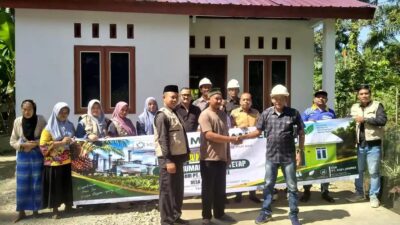 Harun dan Yulia Terima Rumah Layak Huni dari CSR PT Mon Jambee