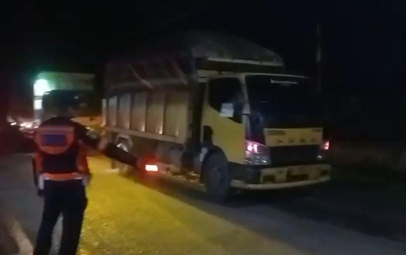 truk hauling