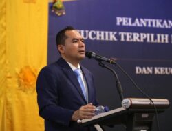 Lantik Keuchik, Wali Kota Lhokseumawe Wajibkan Aparatur Gampong Ikut Safari Subuh