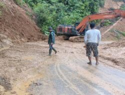 Longsor Lumpuhkan Akses Antarkecamatan di Aceh Selatan