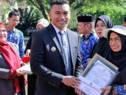 Enam PNS Abdya Akhiri Masa Bakti, Terima SK Pensiun dari Bupati