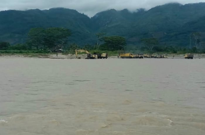 Kebun Warga Tergerus Sungai Akibat Galian C, APH Diminta Turun Tangan