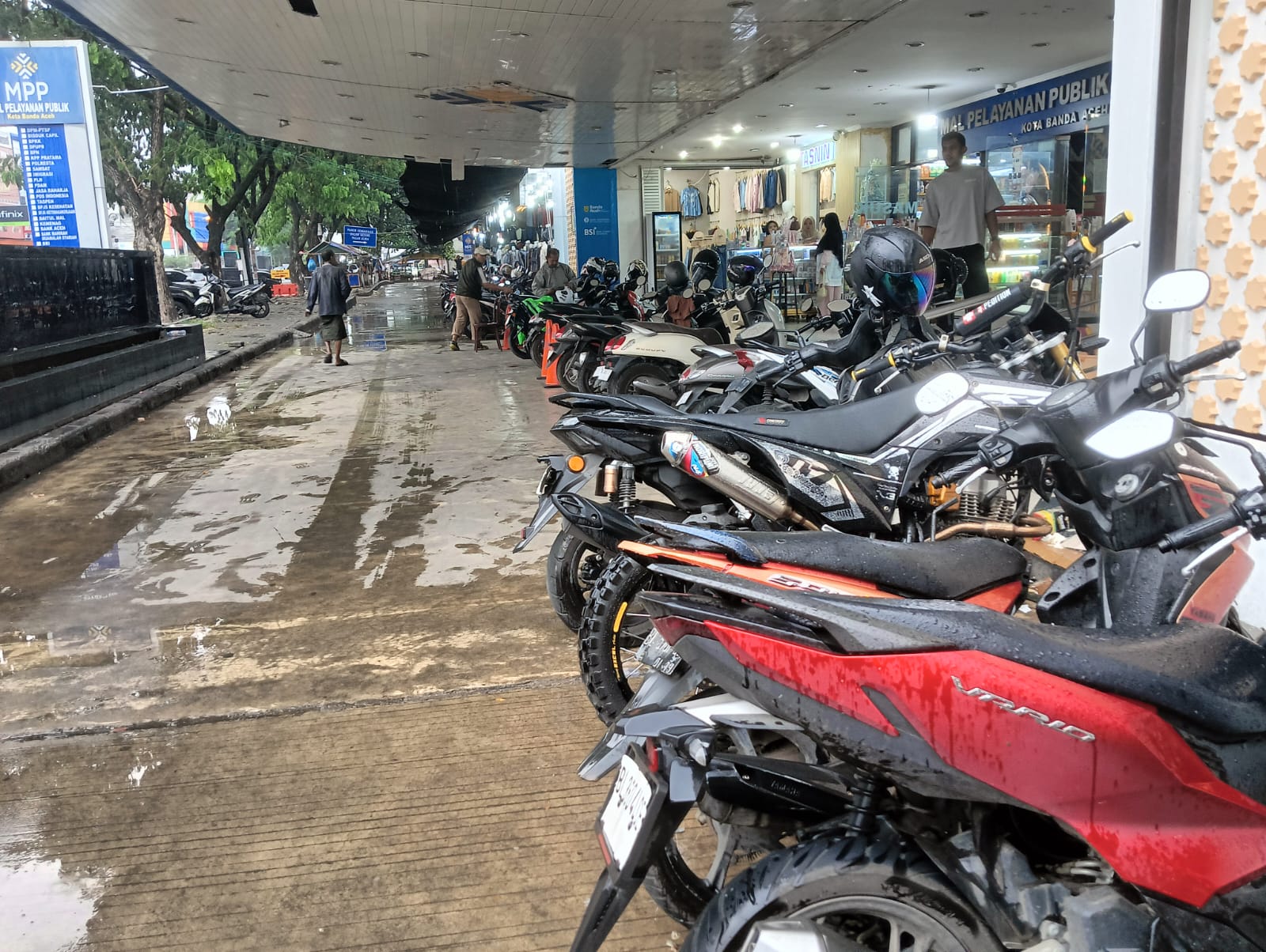 Parkir Liar dan Tarif Tak Sesuai Qanun Dikeluhkan Warga Banda Aceh