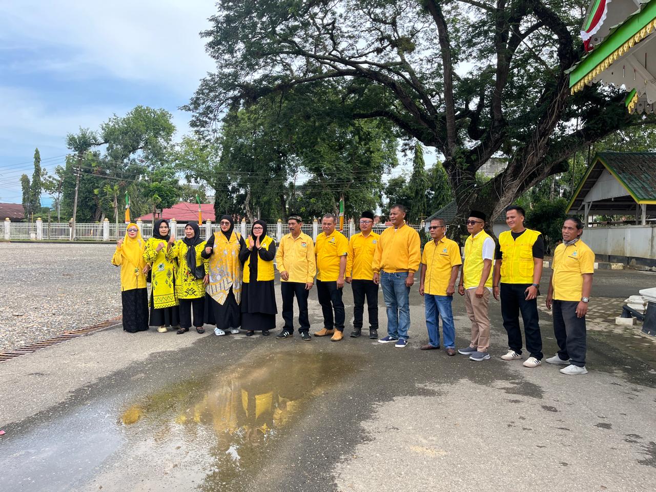Golkar Aceh Tamiang Isi HUT ke-62 dengan Ziarah, Kenduri, dan Santunan