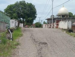 Oprit Jembatan Ujung Tanah Amblas, Warga Khawatir Terisolasi